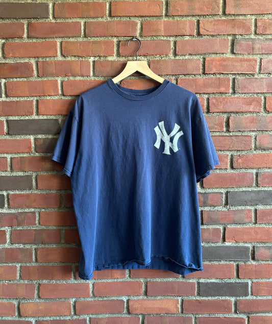 New York Yankees Severino Faded Logo T Shirt (XL)