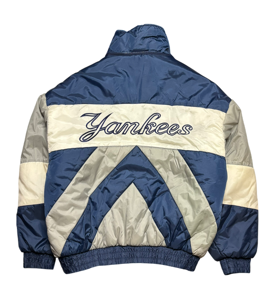 90s Vintage New York Yankees Puffer Jacket (Size XL - Minor Flaws)