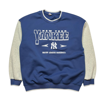 New York Yankee Crewneck (XL)