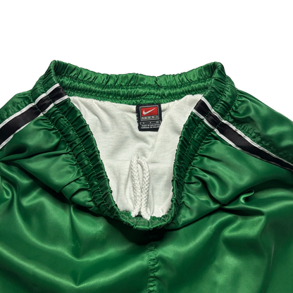 Vintage Nike Green Shorts (Small)