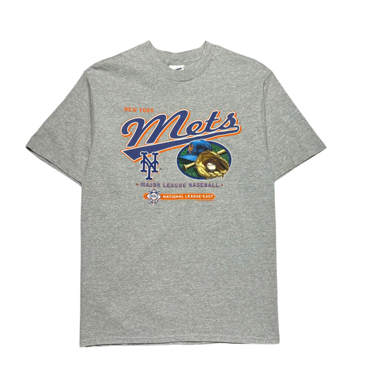 Vintage 2004 New York Mets Graphic T Shirt (Medium)