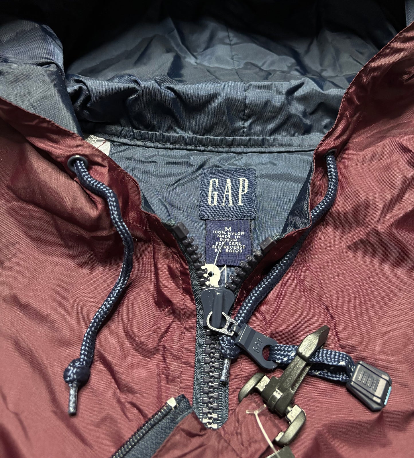 Vintage Deadstock Gap Anorak Jacket w/ Bag (Medium)
