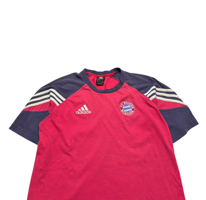 FC Bayern Munchen Soccer T Shirt (Small)