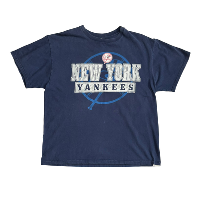 Vintage New York Yankees Graphic T Shirt (XL)